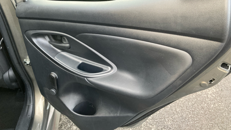 Toyota Yaris 1.5 Hybrid Icon 5dr CVT Hybrid Hatchback